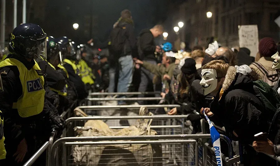 Сблъсъци в Лондон на протеста срещу капитализма 