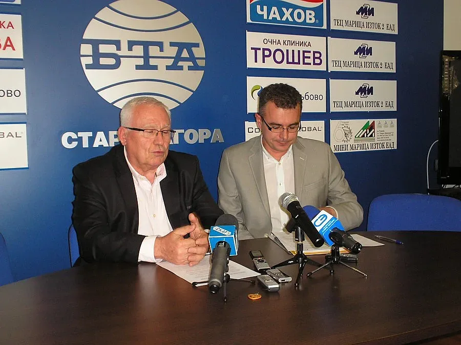 Държавни чиновници имитирали дейност за пред очите на новия кабинет