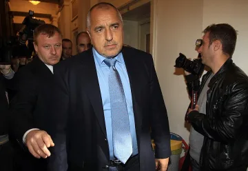 Икономиката при Лукарски, пенсиите при Калфин