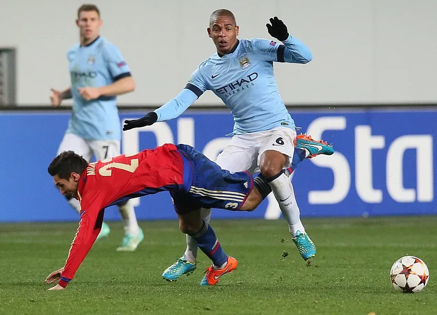 Атакуват УЕФА в Манчестър