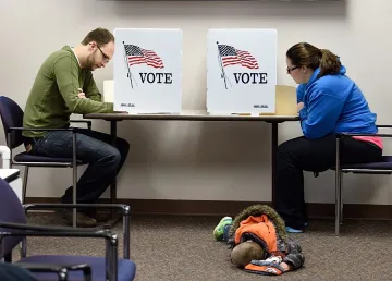 Републиканците на крачка от пълен контрол над Конгреса