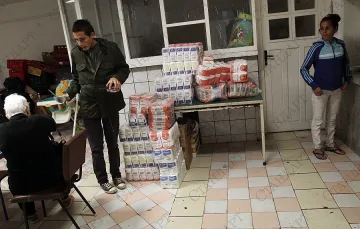 Отец Иван търси храна и въглища за приюта