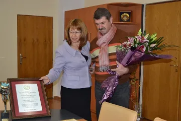 Галина Стоянова посвети отличието „Човек на 21 век“ на всички казанлъчани