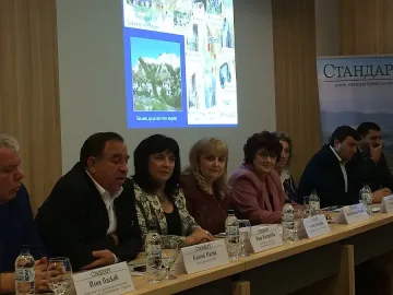 Кастрева обеща нови професии за туризма