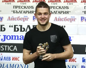 Буш играч на XIII кръг в А кръг