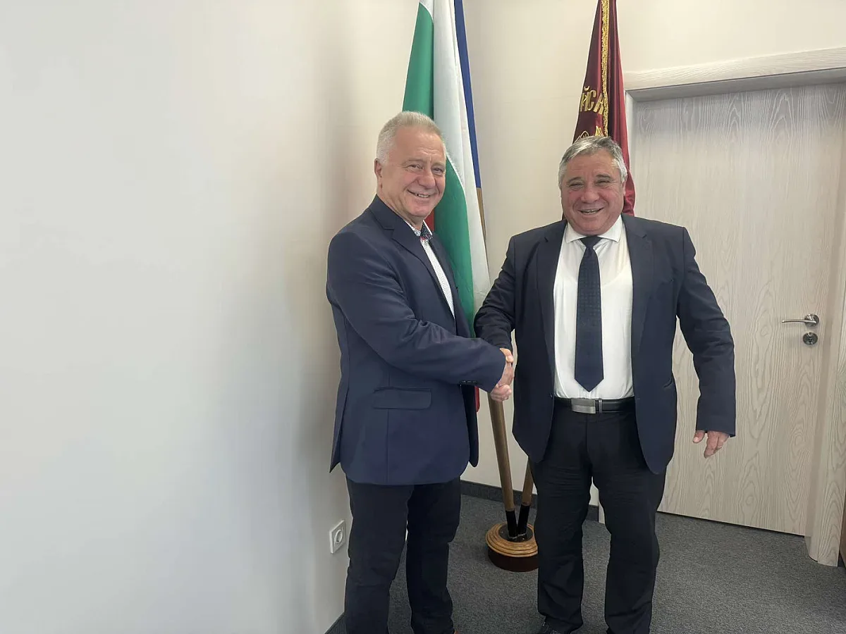 Известният учен проф. Нед Недялков сподели своя опит със студенти от Тракийски университет – Стара Загора