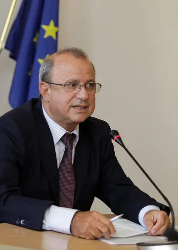 Христосков с вариант за увеличение на пенсиите с 2,4 % от 2015 г.