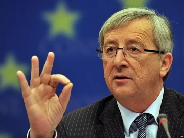 Юнкер: Запрятаме ръкави за работа