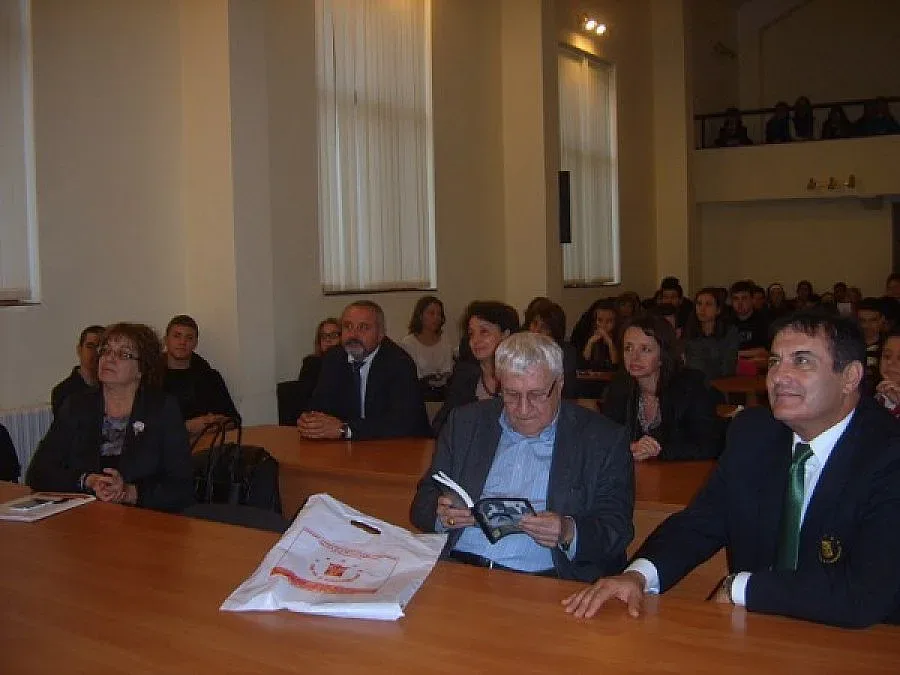 Кърджали събира млади историци от страната