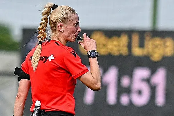 Изненада! Жена ще свири мач в А група