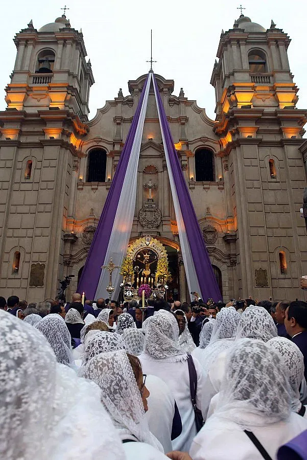Перу предотврати атентат на Хизбула, подобен на бургаския