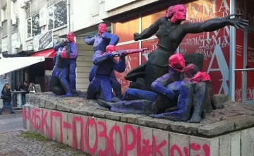 Оправдаха обвинените за изрисуването на паметника на "Позитано" 20