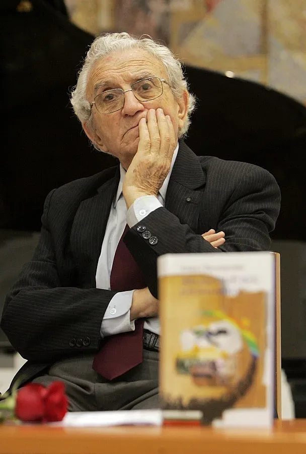 Поляк се побратими с родни театрали