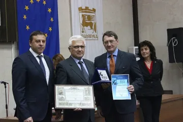 Наградиха полицаи и магистрати на конкурс в памет на Фалконе