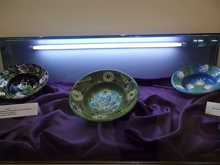 С кралско вино представиха унгарско приложно изкуство