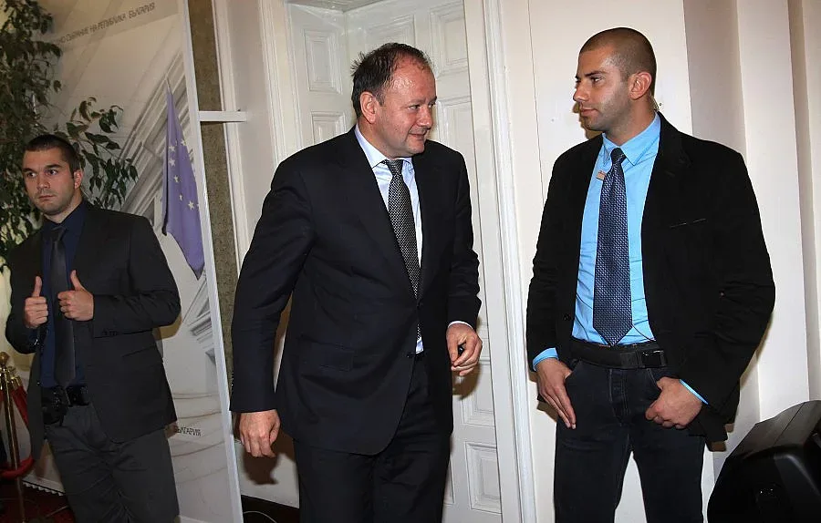 БСП иска плосък данък и пенсии за миньорите