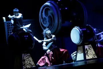 Ураганът "Ямато" отвя НДК 