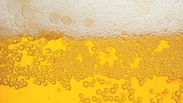 Кръстиха бира на английски треньор