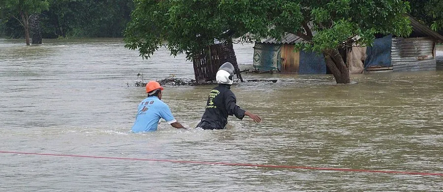 Над 200 души са затрупани при свлачище в Шри Ланка