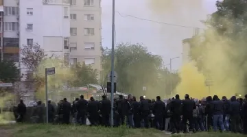 Бомба се взриви в ръката на фен на "Ботев"