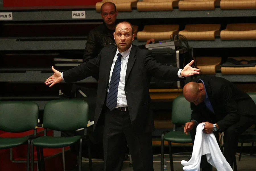 Шампионът "Левски" е пред разпадане