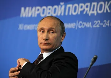 Рейтингът на Путин падна с 8%