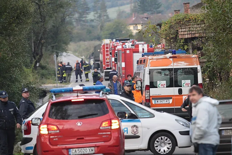 Работниците в Горни Лом получиха септемврийските си заплати