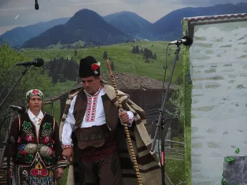 Десетки награди за талантливи самодейци на „Малешево пее и танцува"