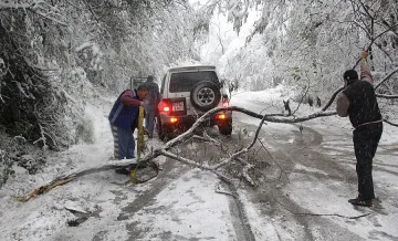 Габрово остава в бедственото положение, учениците остават вкъщи 