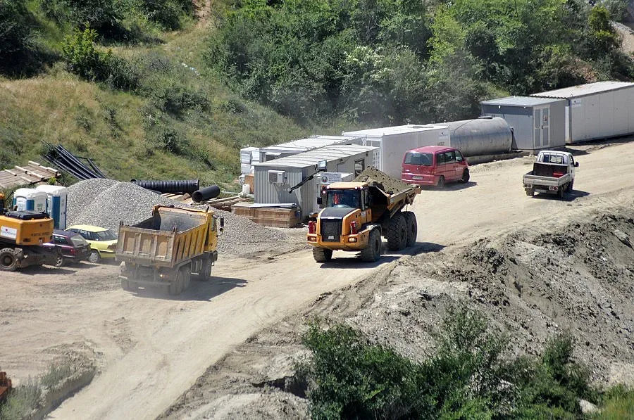 АПИ спря договора за отсечката Сандански-Кулата