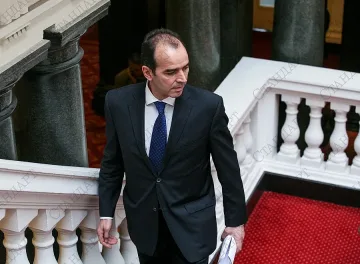 Искров готов да подаде оставка, но след решаването на казуса КТБ