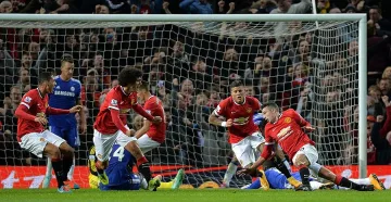 Ван Гаал за мача с Челси: Пак старата песен 