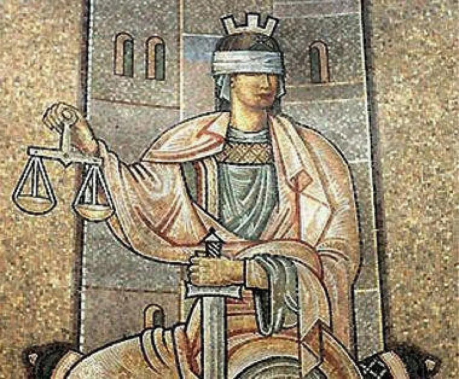 Съдят баща и син заради уникална римска огърлица