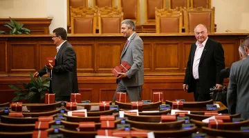 ГЕРБ и БСП преговарят за бъдещо управление