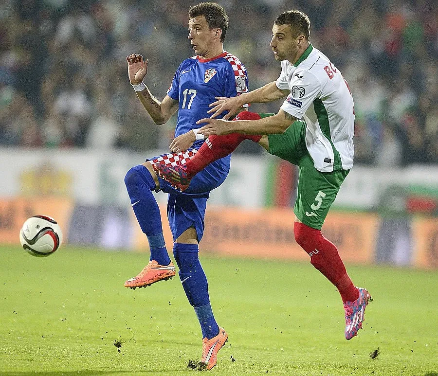 Бодуров бие, Божинов пада