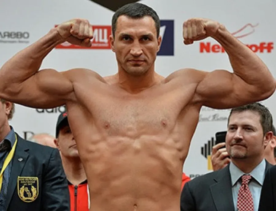 Глезят Кличко с пиле с тиквички