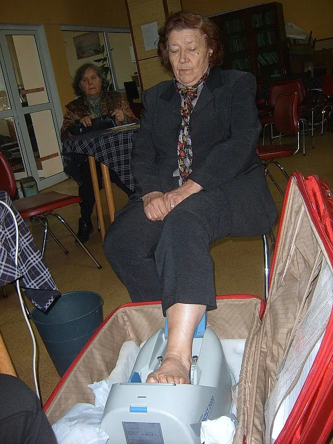 Клубът на инвалида в Кърджали организира измерване на костната плътност