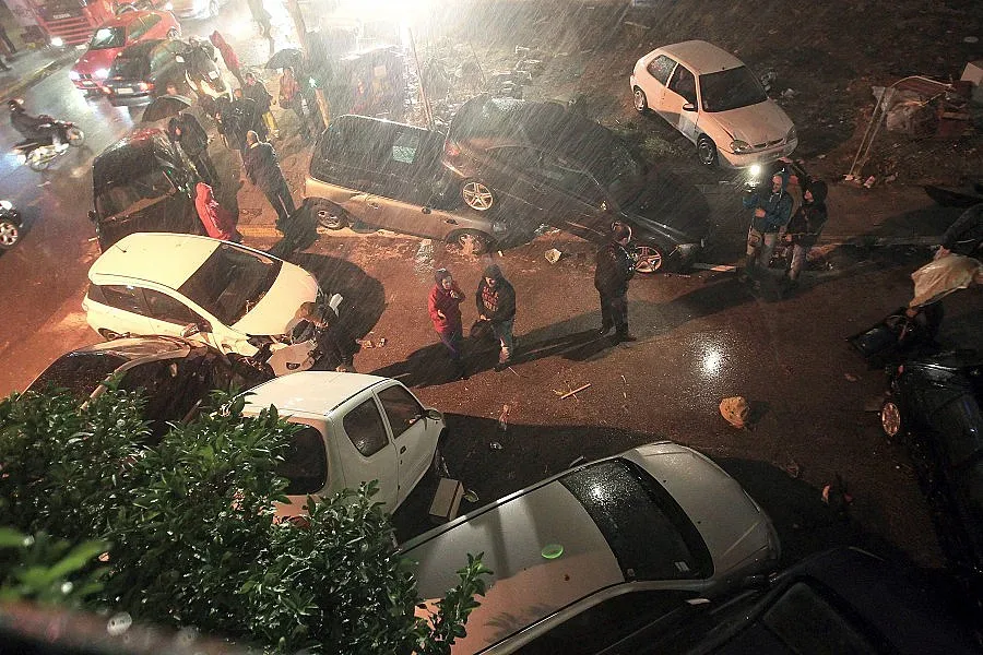 Ураганът "Гонсало" донесе потоп в Гърция