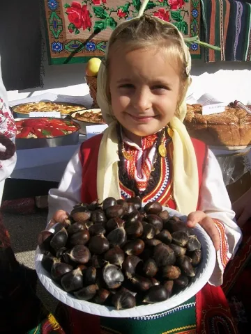 10 села се веселят на Фестивал на кестена