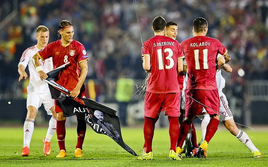 УЕФА обяви официално наказанията на Албания и Сърбия