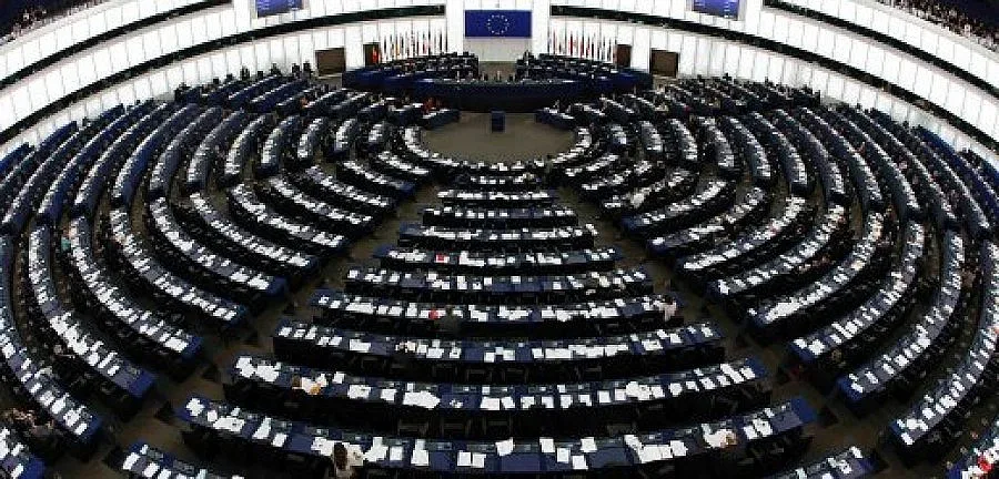 Евролибералите против Патриотите във властта