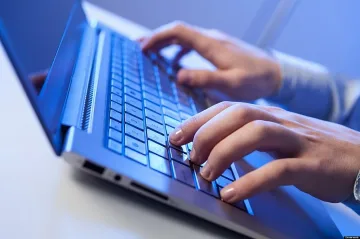 Решават конфликти в интернет чрез медиация