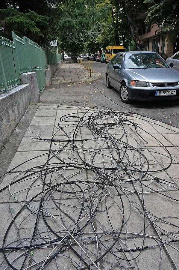 Откраднат кабел предизвика авария и унищожи електроуреди