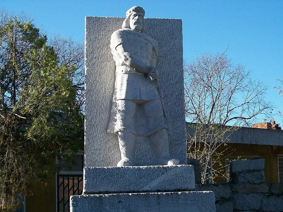 Кресна без паметник на Самуил заради забавени пари