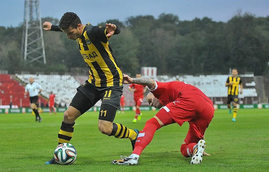 "Ботев" и "Локо" се карат за билети