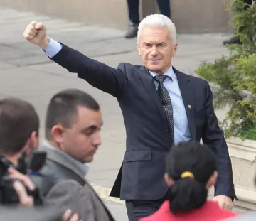 Атака обяви знамето на ЕС за "незаконно"