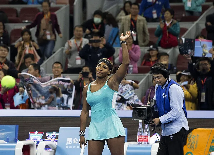 Серена Уилямс започна с победа в Сингапур