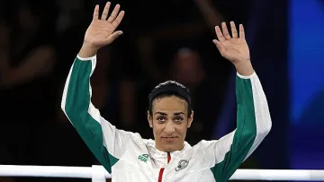 Скандал в Париж. Олимпийската шампионка е мъж!