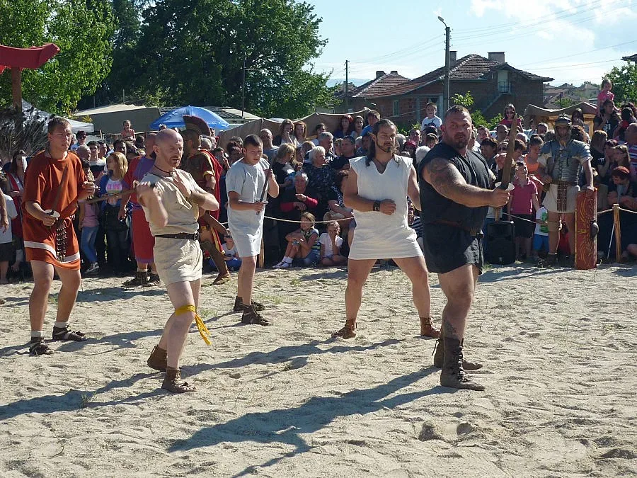 Римски пазар за роби води туристи в Склаве