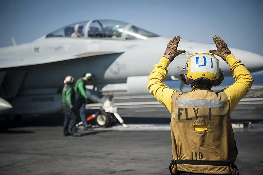 САЩ пуснаха военни доставки на кюрдите край Кобане